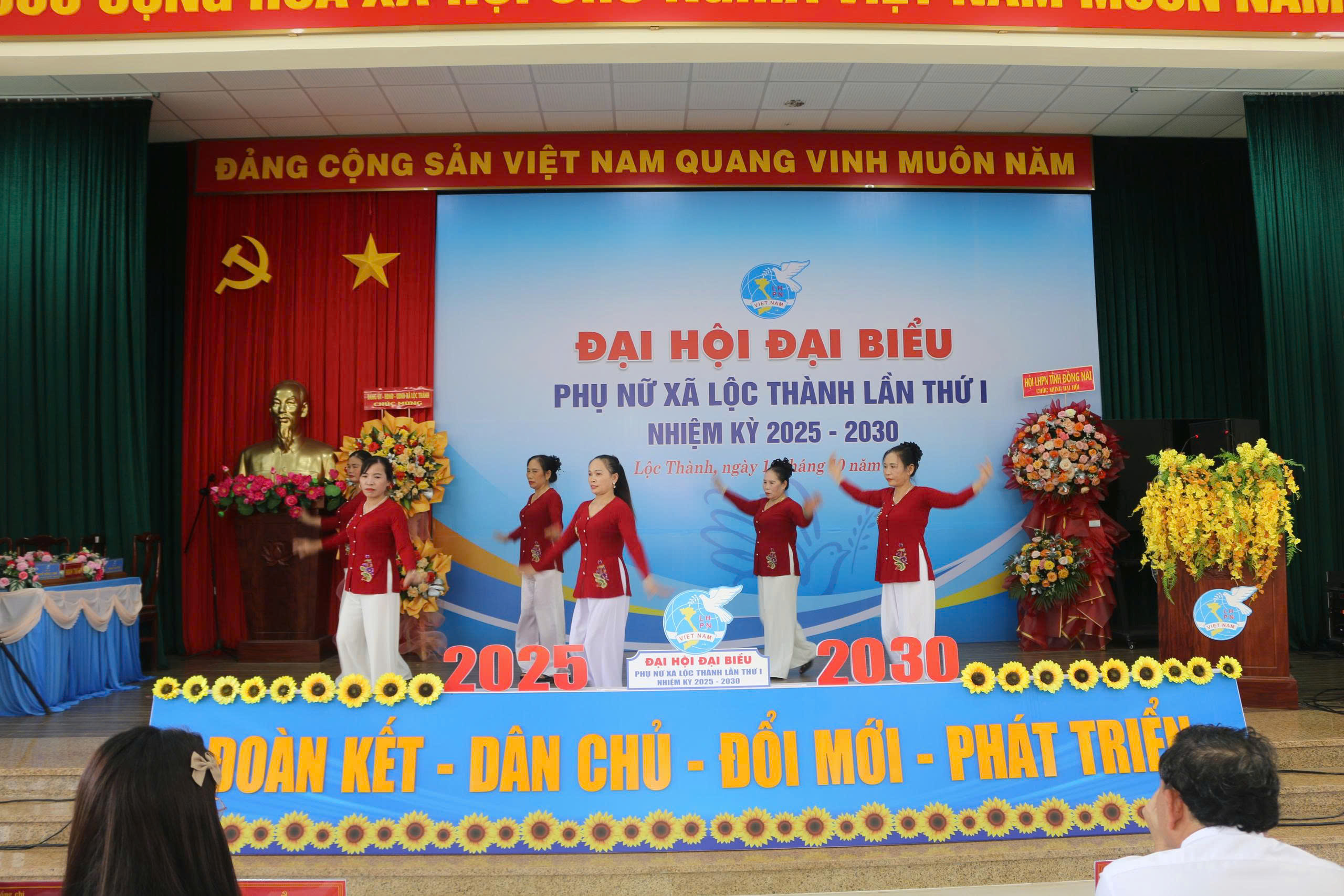 z7116905569590 f1f52f3649a1a2312ed75f95cff8cf61