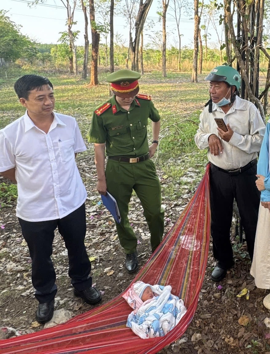 z7597140272057 9212408bd62a882d9943090237bea517